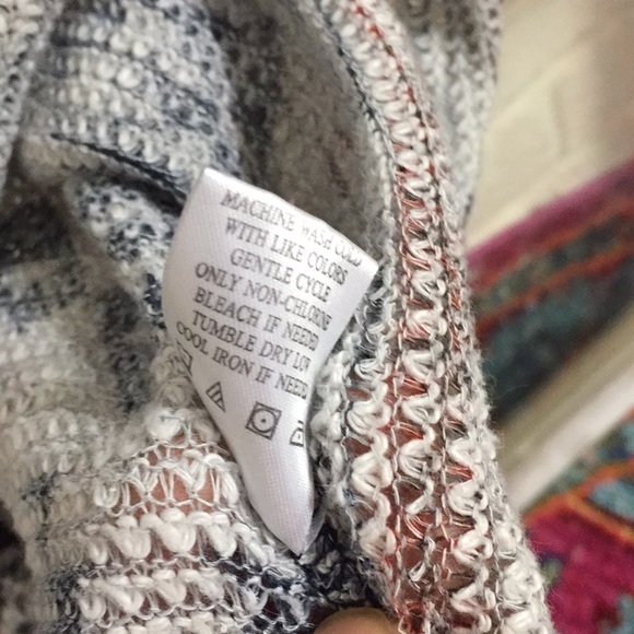 Almost Famous - Picture 6 of 6